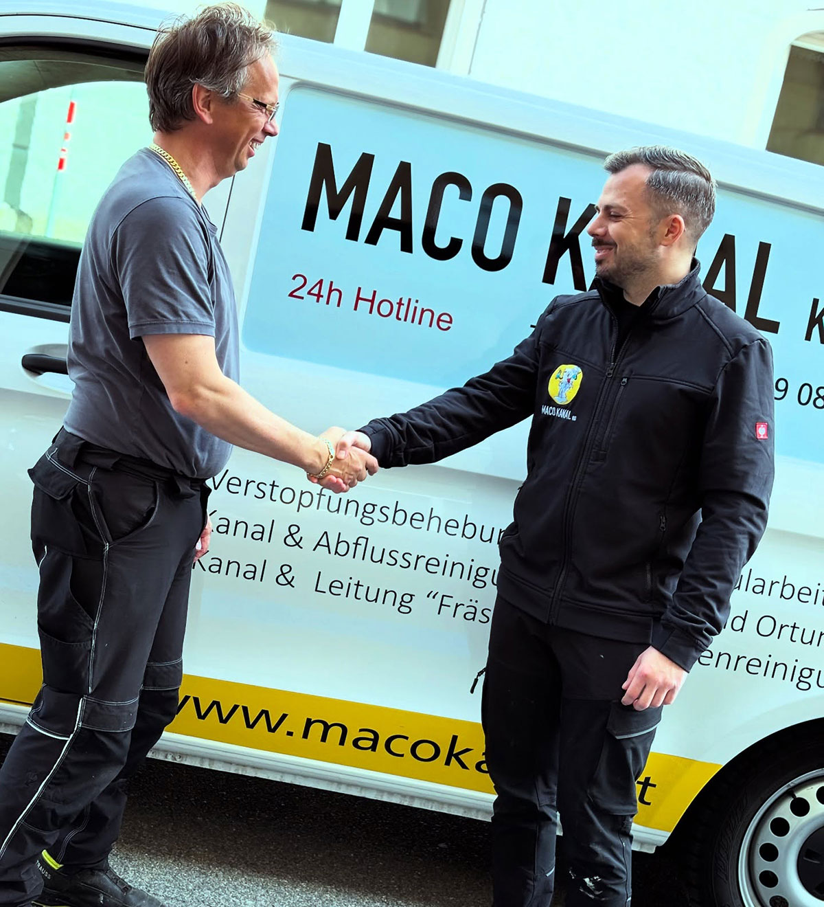 Shakehand unter Kanalexperten in Innsbruck